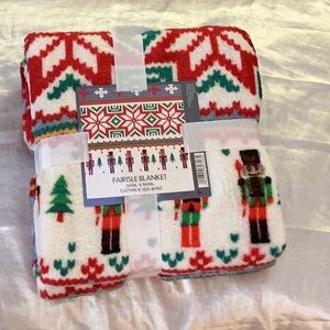 🎄NWT Holiday Soft Fun Oversized Plush Throw 
Brand New With Tags 50 “ X 60 “ 🎄